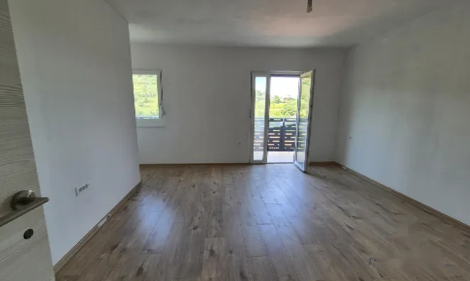 Недвижимость Четырехкомнатная квартира Кампель и студия: 7