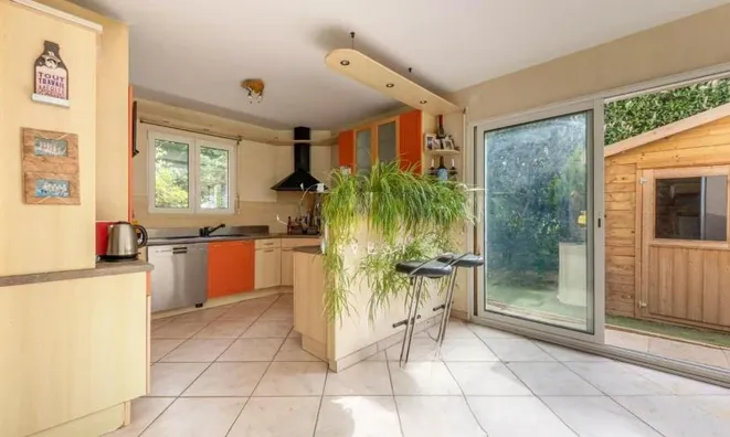 Недвижимость Villa 7 rooms: 3