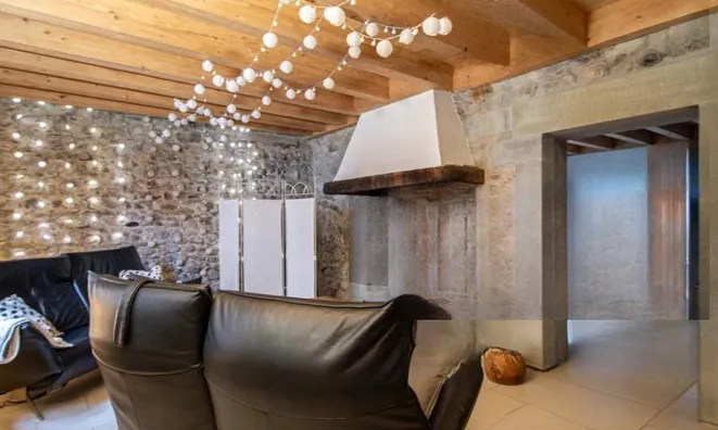 Недвижимость Single house 10 rooms: 1