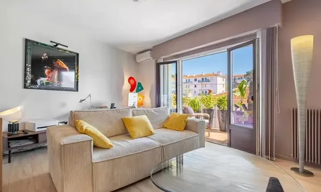 Недвижимость Villa La Bocca: 1