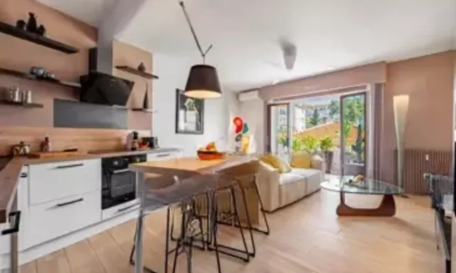 Недвижимость Villa La Bocca: 2