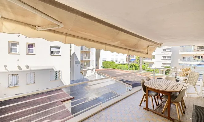 Недвижимость House Pointe Croisette: 1