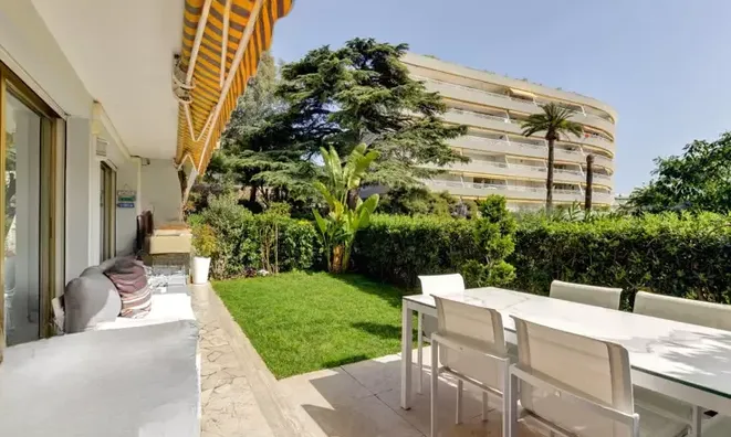 Недвижимость Villa Croix des Gardes: 1