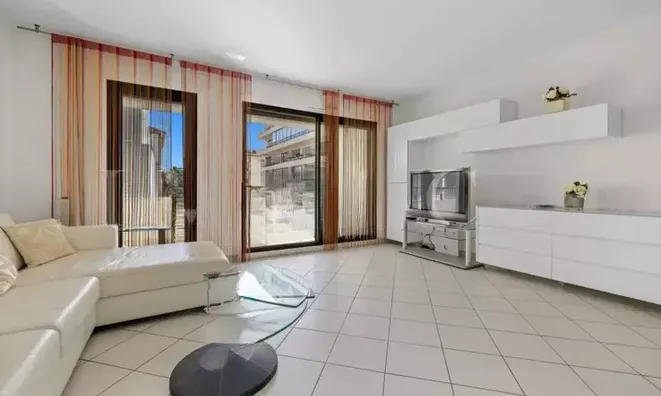 Недвижимость Villa Cannes République: 1