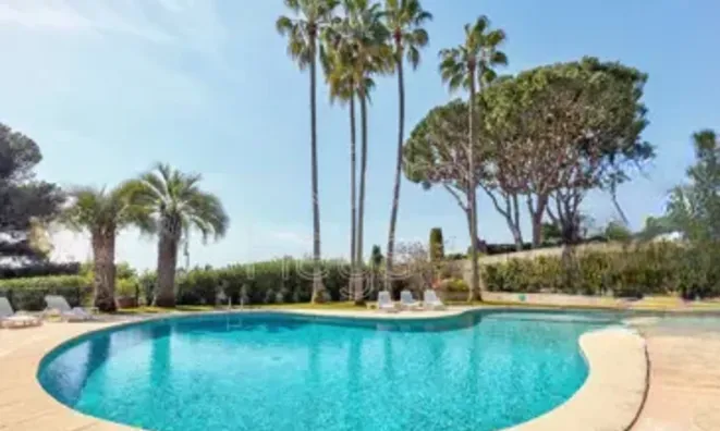 Недвижимость Villa Croix des Gardes: 2