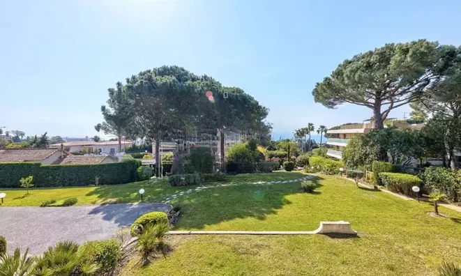 Недвижимость Villa Croix des Gardes: 10