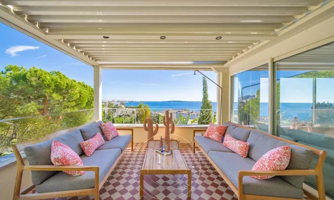 Недвижимость Villa Croix des Gardes: 10