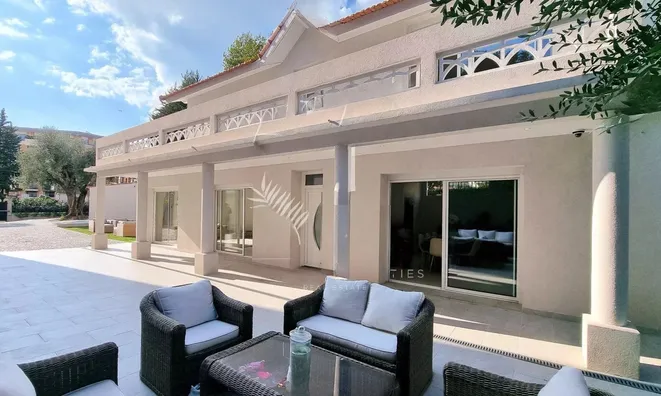 Недвижимость Villa Pointe Croisette: 17