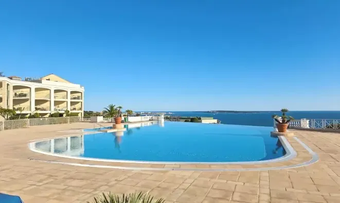 Недвижимость Villa Croix des Gardes: 10