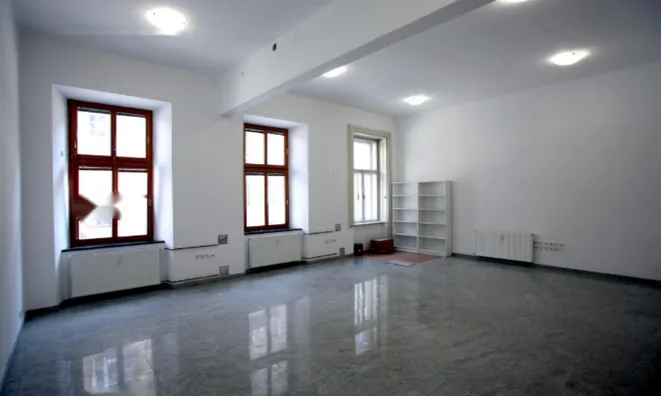 Недвижимость Коммерческое помещение в центре: 6