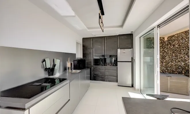 Недвижимость Villa Petit Juas: 8