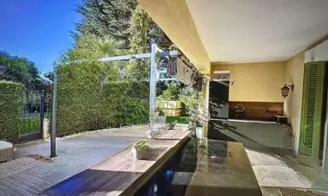 Недвижимость Property Type: Villa  
Location: Cannes, Californie  

Villa Californie: 3
