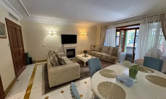 Недвижимость Property Type: Villa  
Location: Cannes, Californie  

Villa Californie: 4