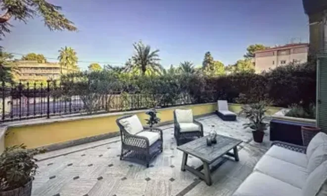 Недвижимость Property Type: Villa  
Location: Cannes, Californie  

Villa Californie: 12