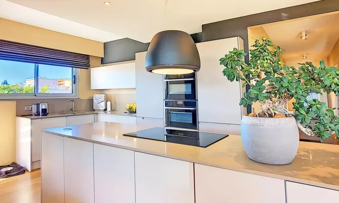 Недвижимость Property Cannes: 7