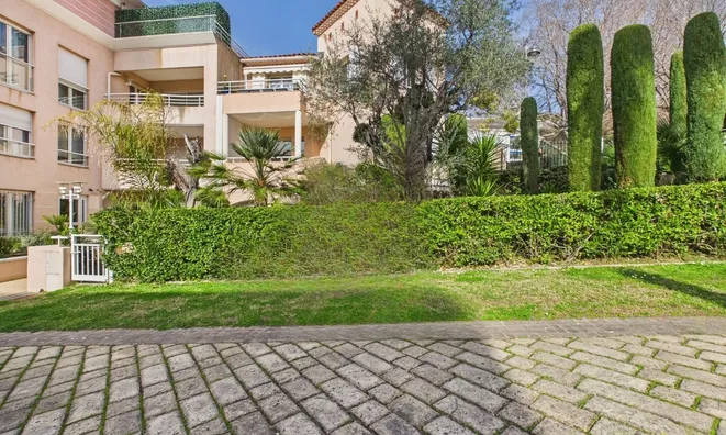 Недвижимость Villa Californie: 9