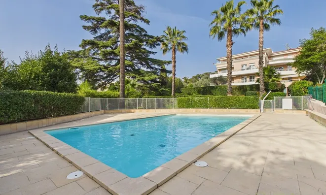 Недвижимость Villa Californie: 10