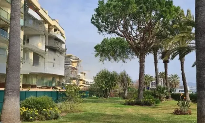 Недвижимость Villa La Bocca: 10