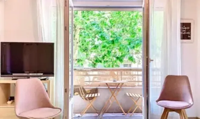 Недвижимость Villa Petit Juas: 2