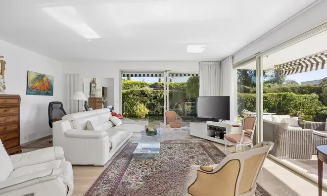 Недвижимость Villa Croix des Gardes: 7