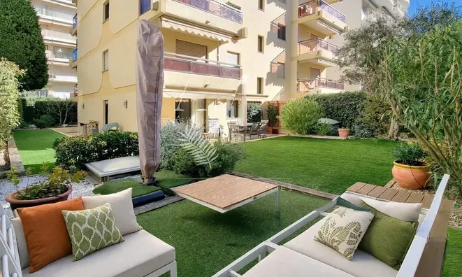Недвижимость Villa Pointe Croisette: 2