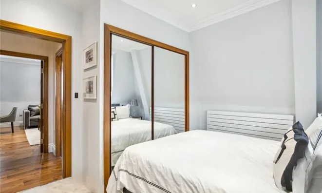 Недвижимость Kensington Garden Square: 10