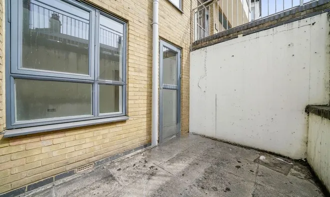 Недвижимость Regal Building, Kilburn Lane: 1