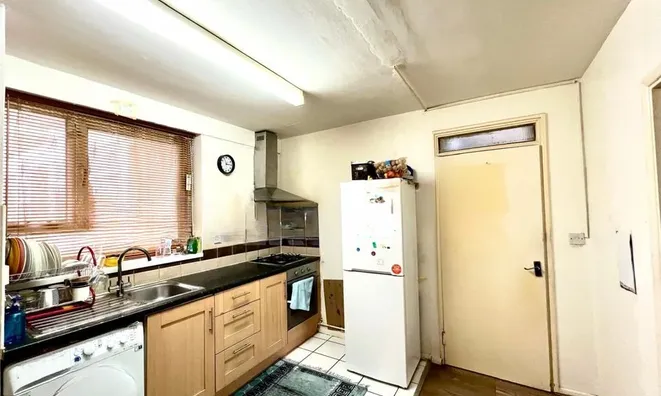 Недвижимость Cambridge Heath Road: 5