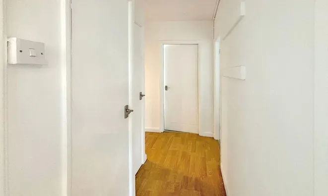 Недвижимость Barclay Close: 5