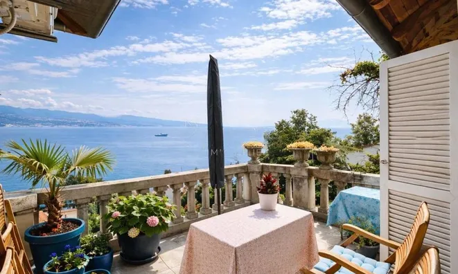 Недвижимость Четырехкомнатная квартира в Центре Опатии: 2