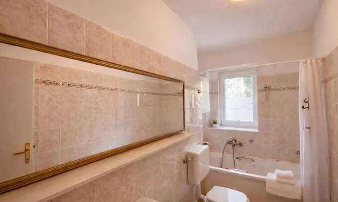 Недвижимость Четырехкомнатная квартира в Центре Опатии: 10