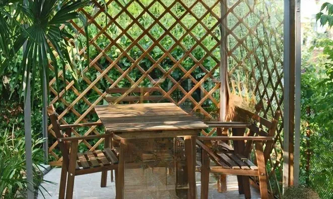 Недвижимость Трехкомнатная квартира в центре: 2