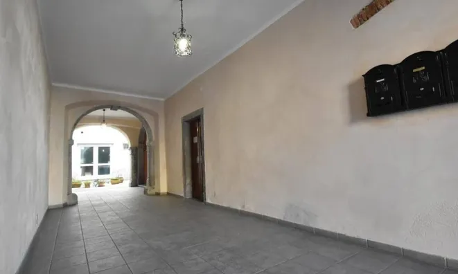 Недвижимость Двухкомнатная в центре города: 4