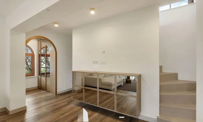 Недвижимость Дом в начале Бледа: 10