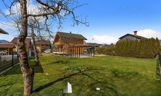 Недвижимость Дом в начале Бледа: 26