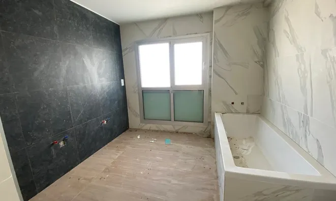 Недвижимость 4 Bedroom Apartment For sale in Neaolis, Limassol: 3