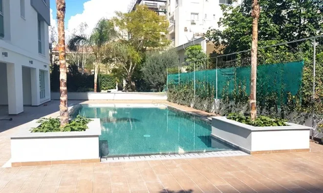 Недвижимость 4 Bedroom Apartment For sale in Neaolis, Limassol: 4
