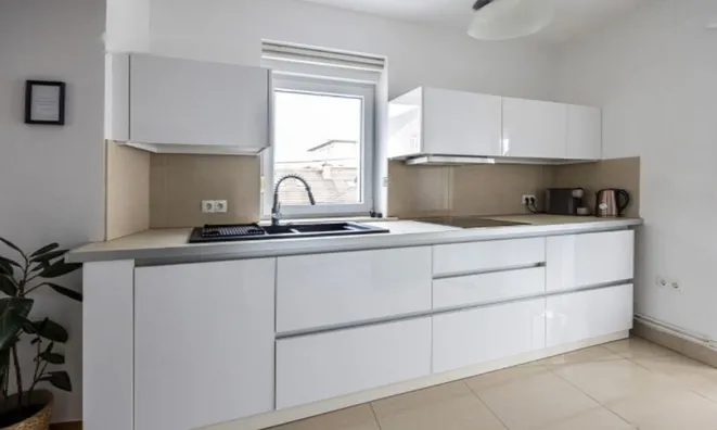 Недвижимость Квартира в центре с паркингом: 15