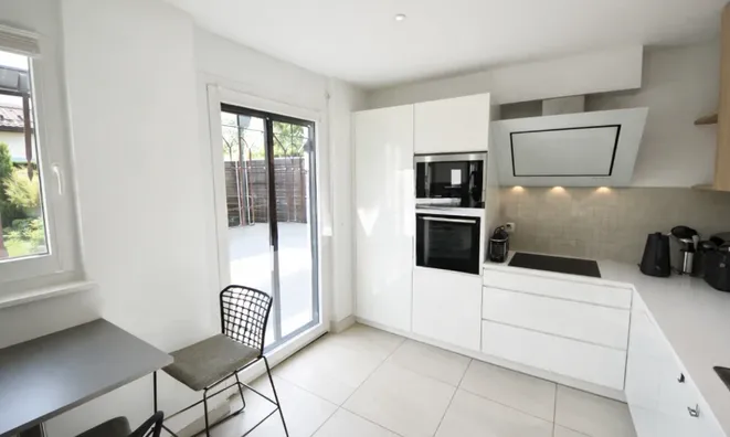 Недвижимость Single house 6 rooms: 6
