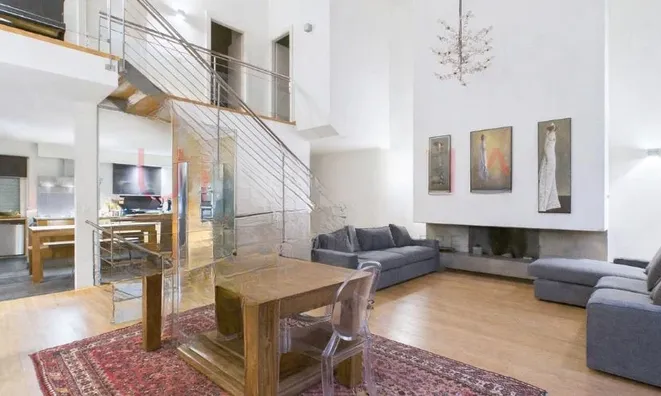 Недвижимость Row house 6 rooms: 1