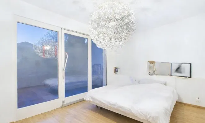 Недвижимость Row house 6 rooms: 5