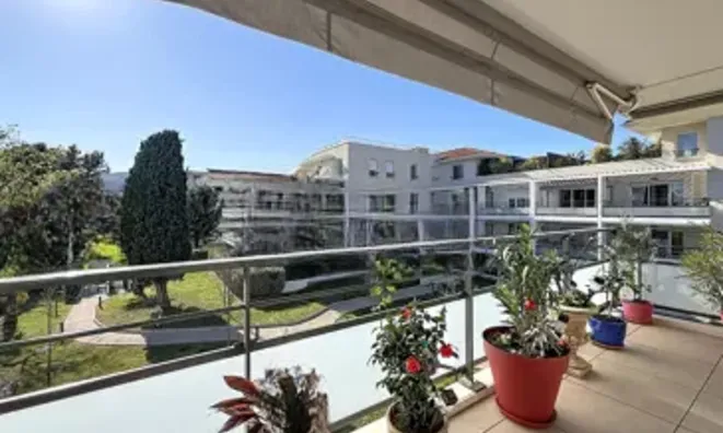 Недвижимость Villa La Bocca Nord: 2