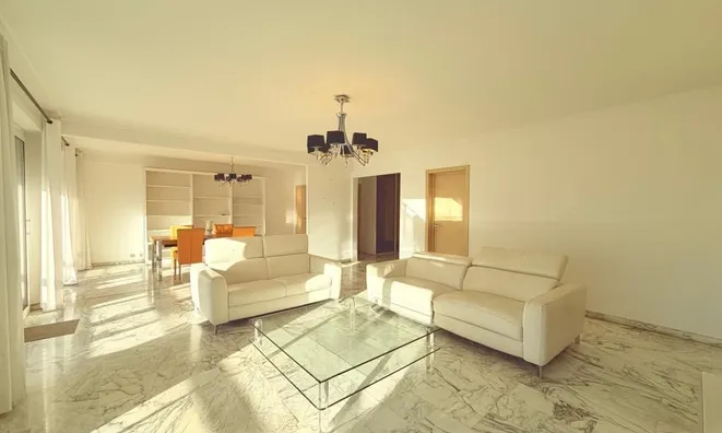 Недвижимость Villa Petit Juas: 1