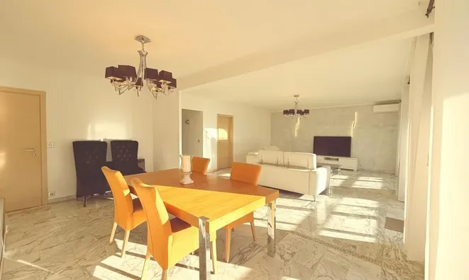 Недвижимость Villa Petit Juas: 2