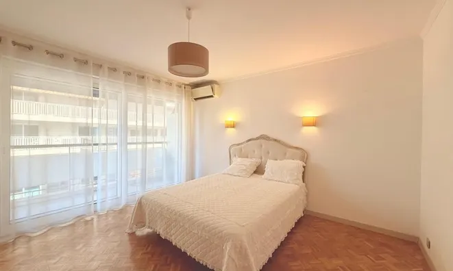 Недвижимость Villa Petit Juas: 8