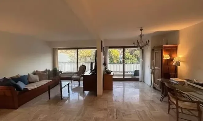 Недвижимость Villa République Cannes: 1
