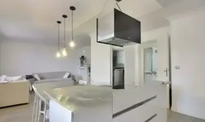 Недвижимость Villa Petit Juas: 3