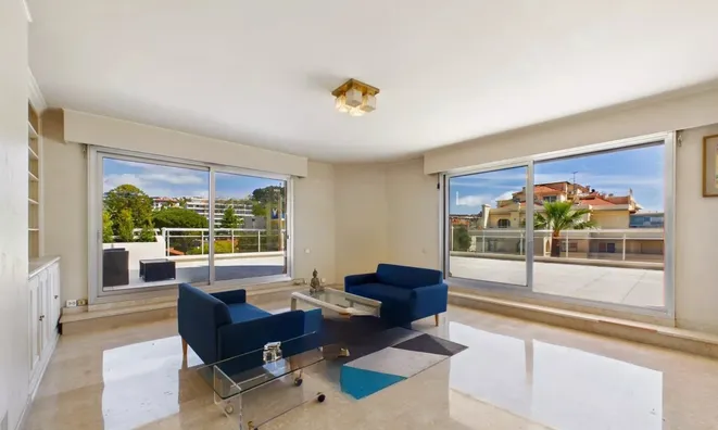 Недвижимость Villa Pointe Croisette: 2
