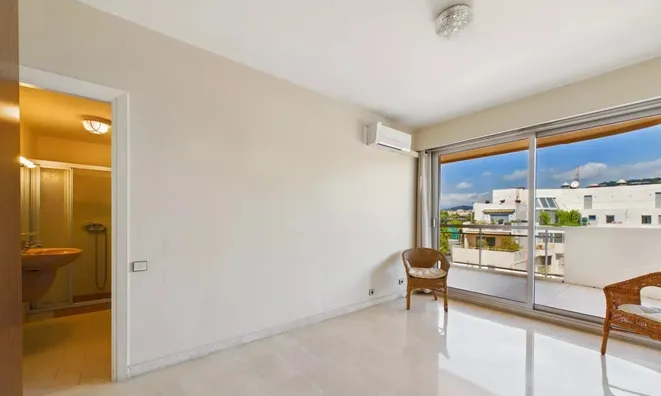 Недвижимость Villa Pointe Croisette: 30