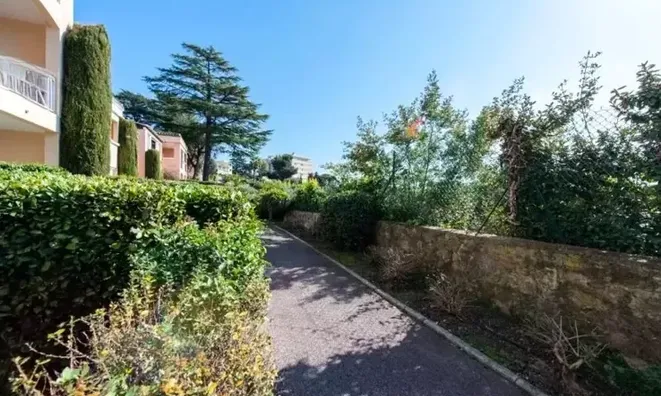 Недвижимость Villa Croix des Gardes: 11